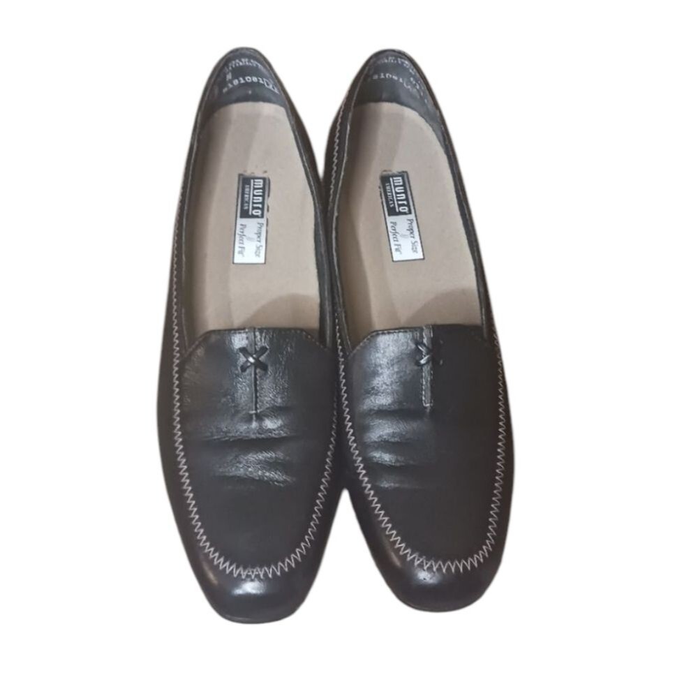 Women's Munro American Black Leather Flats